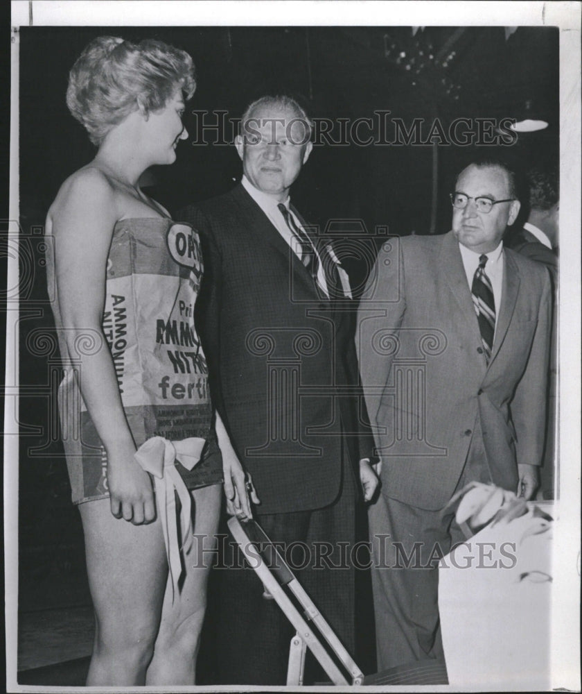 1968 Press Photo Stephen L.R. McNichols Governor Calif - Historic Images