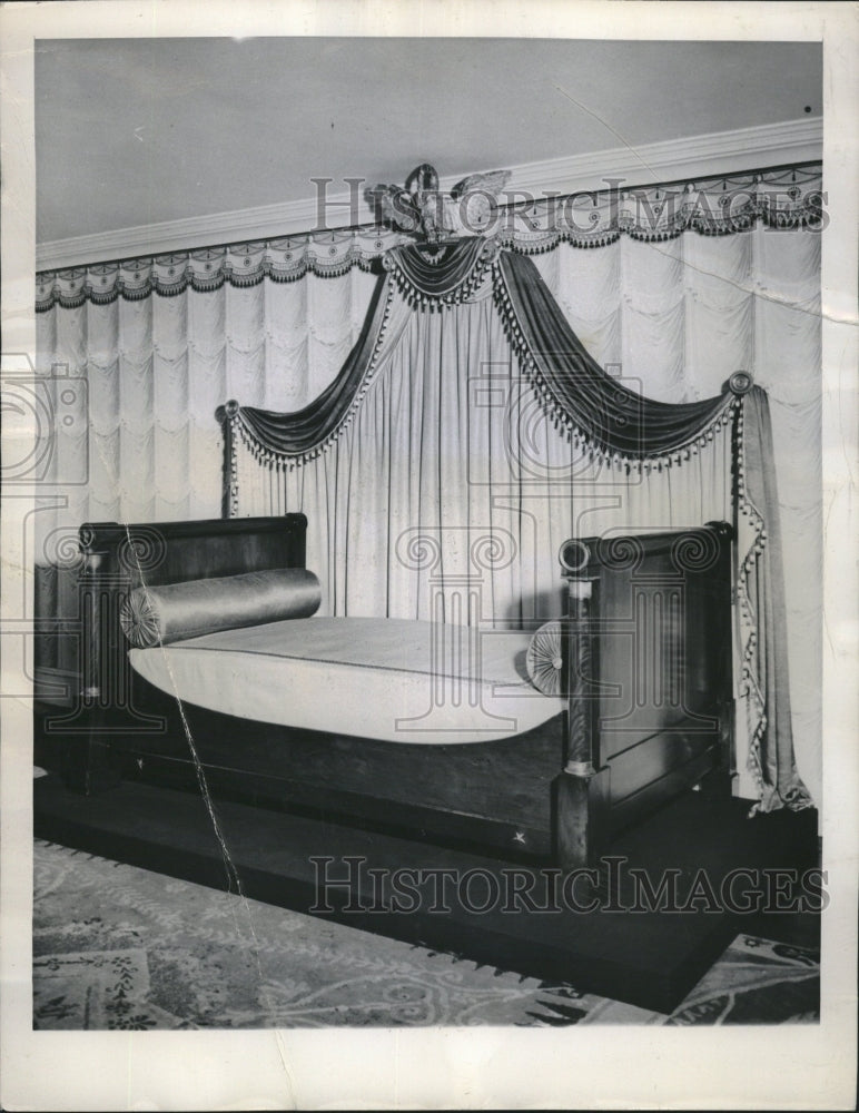 1946, Emperor Napoleon Bonaparte&#39;s Bed - RRV09715 - Historic Images