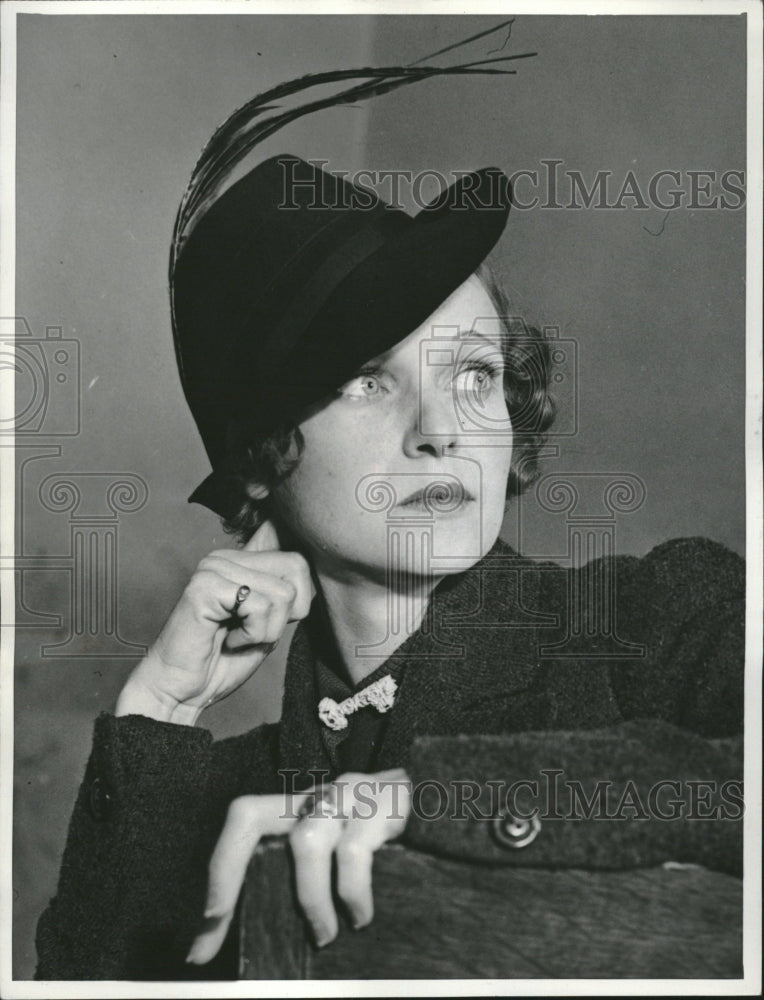 1937 Mrs. Eleanor Hunt - Historic Images