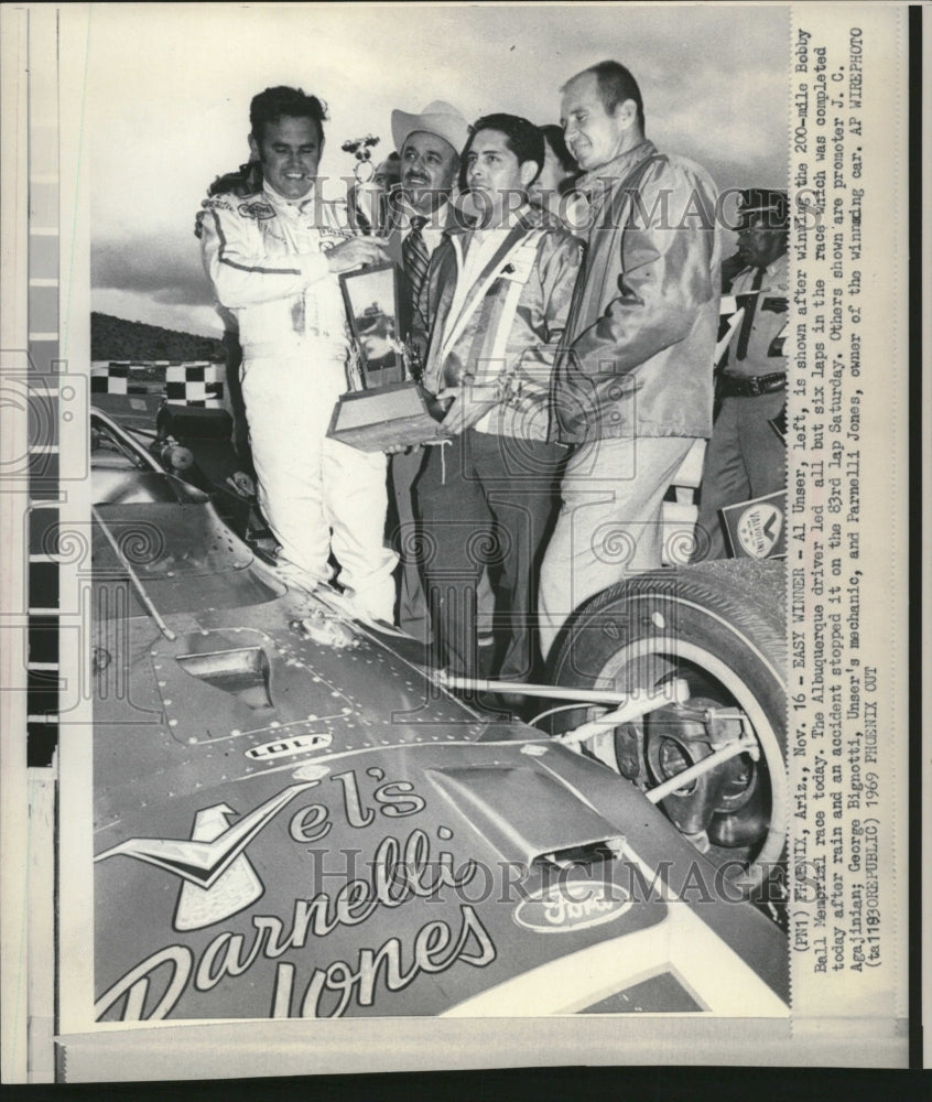 1969, Al Unser Wins Bobby Ball Memorial Race - RRV10549 - Historic Images