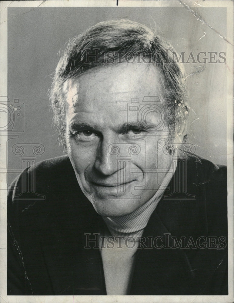 1974 Press Photo Charlton Heston Bicentennial Minutes - RRV11119 - Historic Images