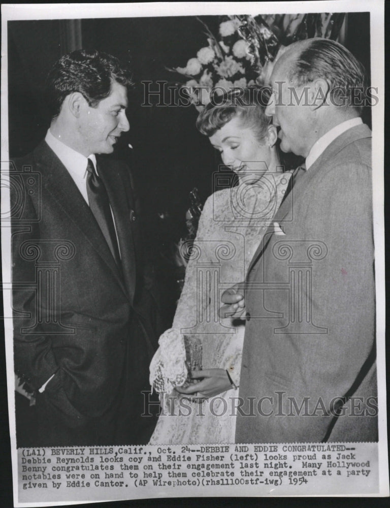 1954, Debbie Reynolds & Eddie Fisher Engaged - RRV11449 - Historic Images