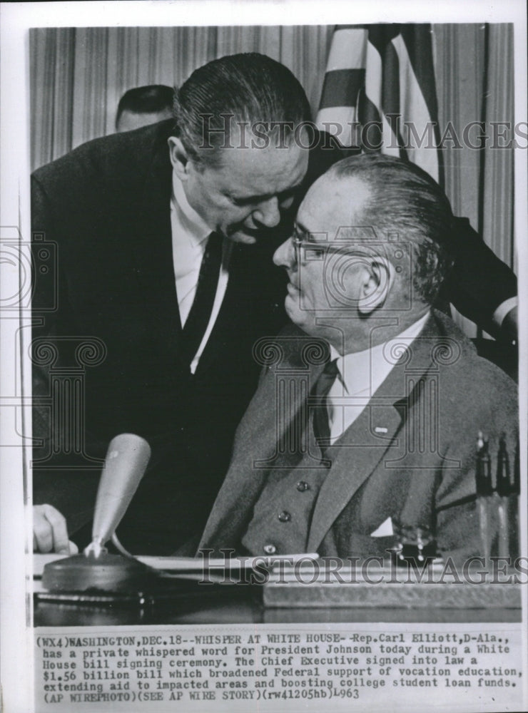 1963 Press Photo Rep Elliott Speaking To Pres Johnson - RRV12239 - Historic Images