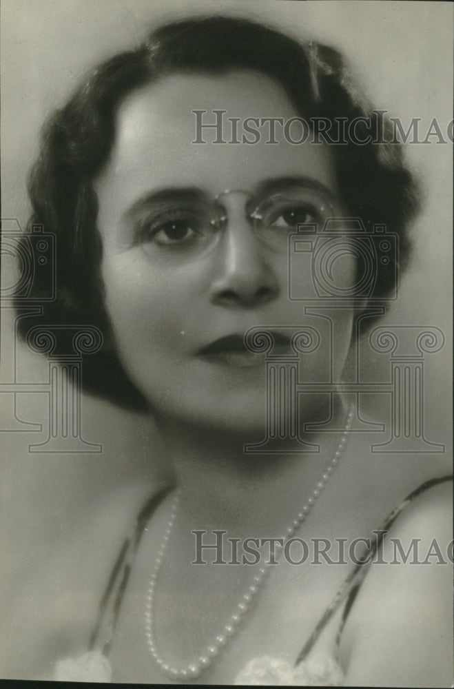 1939 Mrs Lester Friedman Profile Picture - Historic Images