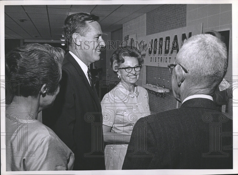 1964, Gov John Loves Ann Mrs Patricia Vass - RRV12773 - Historic Images