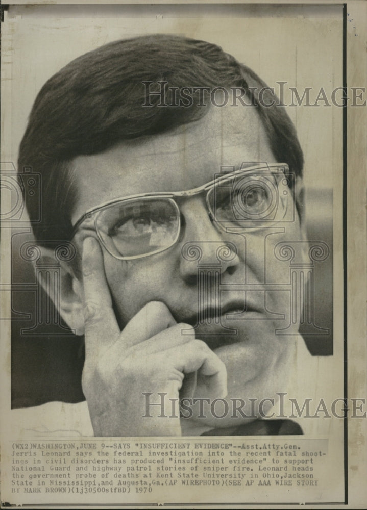 1970 Press Photo Asst Attorney Gen Jerris Leonard - RRV13533 - Historic Images