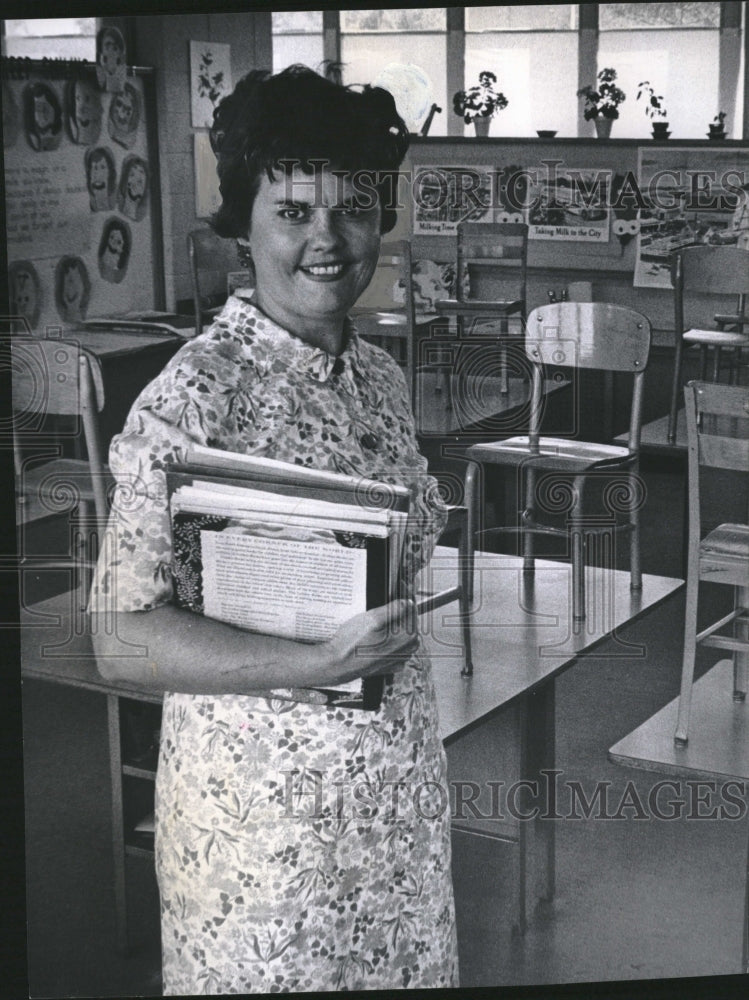 1966 Classroom Lowell Elementary Marion Roy - Historic Images