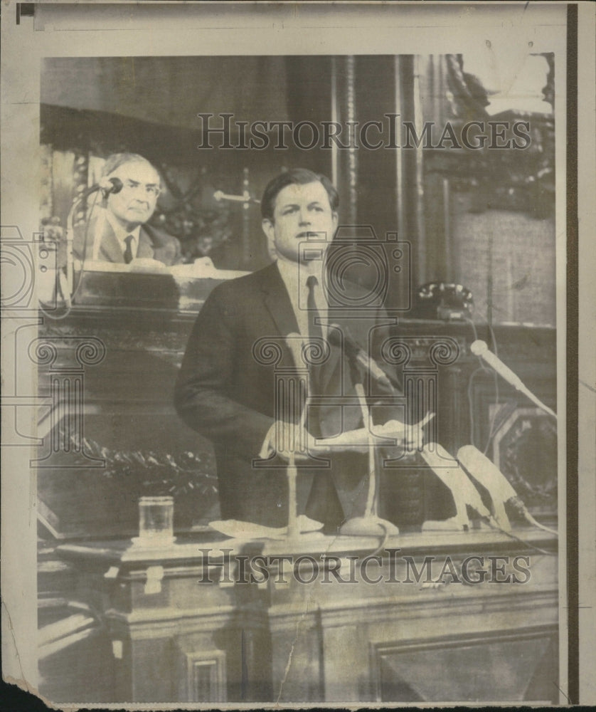 1969 Press Photo Kennedy Talks With Drawls Brussels - Historic Images