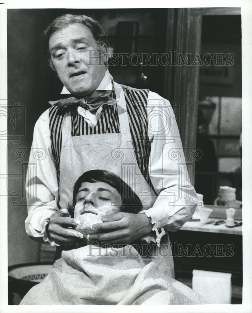 1983 Press Photo Freddie Jones English Actor Character - RRV15589 - Historic Images