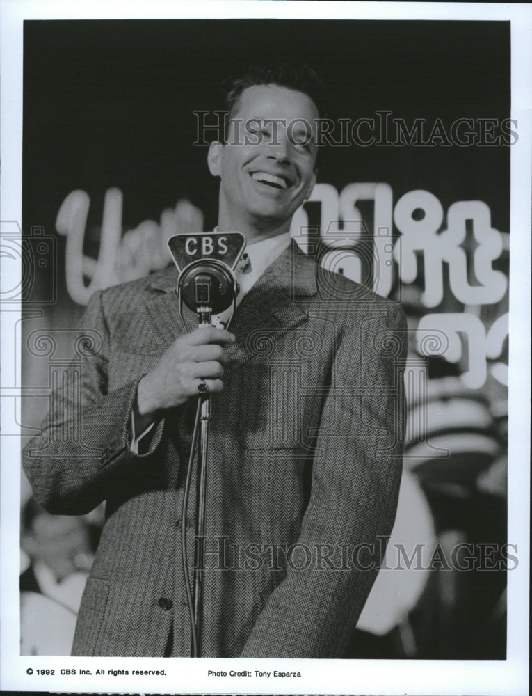 1992 Press Photo Philip Casnoff Acto Medicine Wife Son - Historic Images