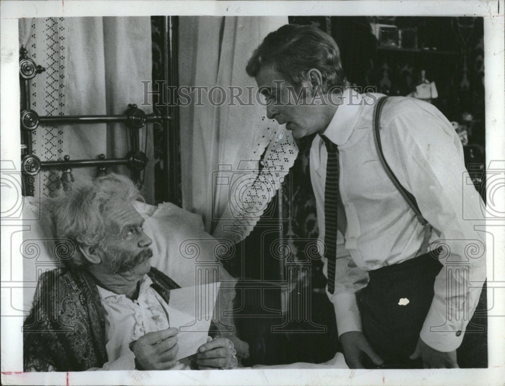 1971 Michael Caine John Mills Wrong Box - Historic Images