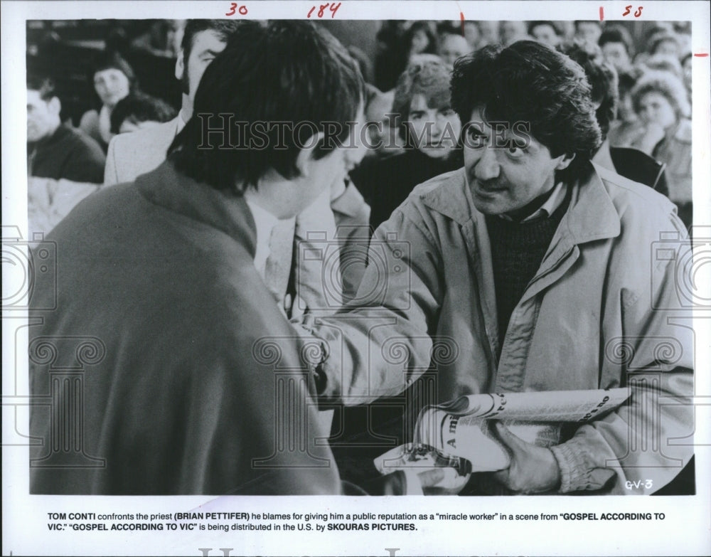 1986 Press Photo Brian Pettifer Tom Conti Gospel priest - RRV17015 - Historic Images