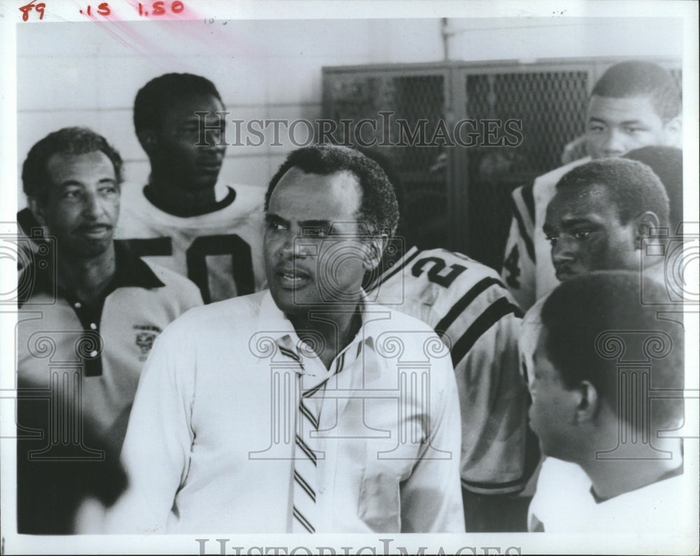 1984 Press Photo Harry Belafonte Grambling&#39;s White Tige - RRV17099 - Historic Images