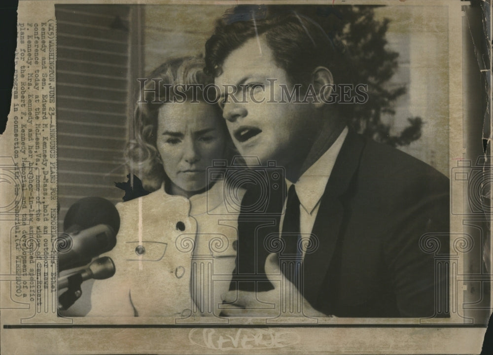 1969 Ethel Edward Kennedy Robert Memorial - Historic Images