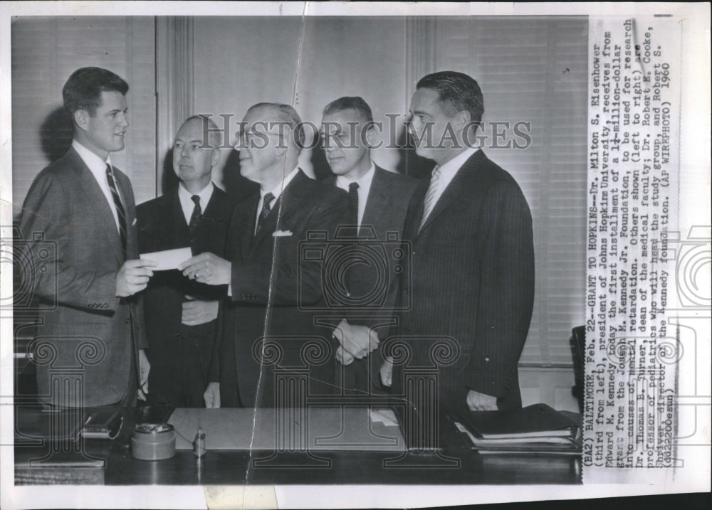 1960 Kennedy&#39;s give grant to Hopkins - Historic Images