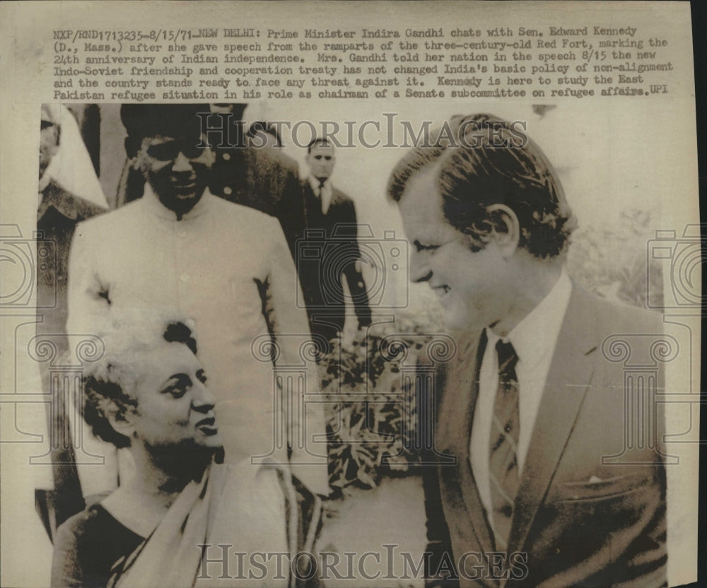 1971 India Prime Minister Indira Gandi - Historic Images