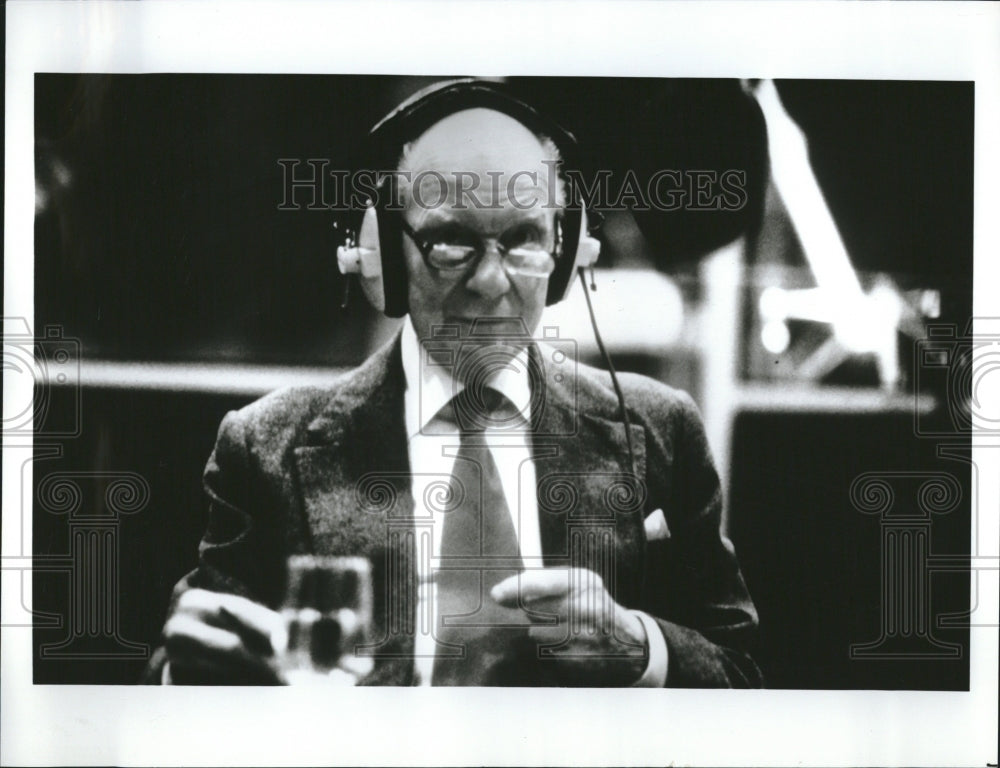 1989 Sir John Gielgud - Historic Images