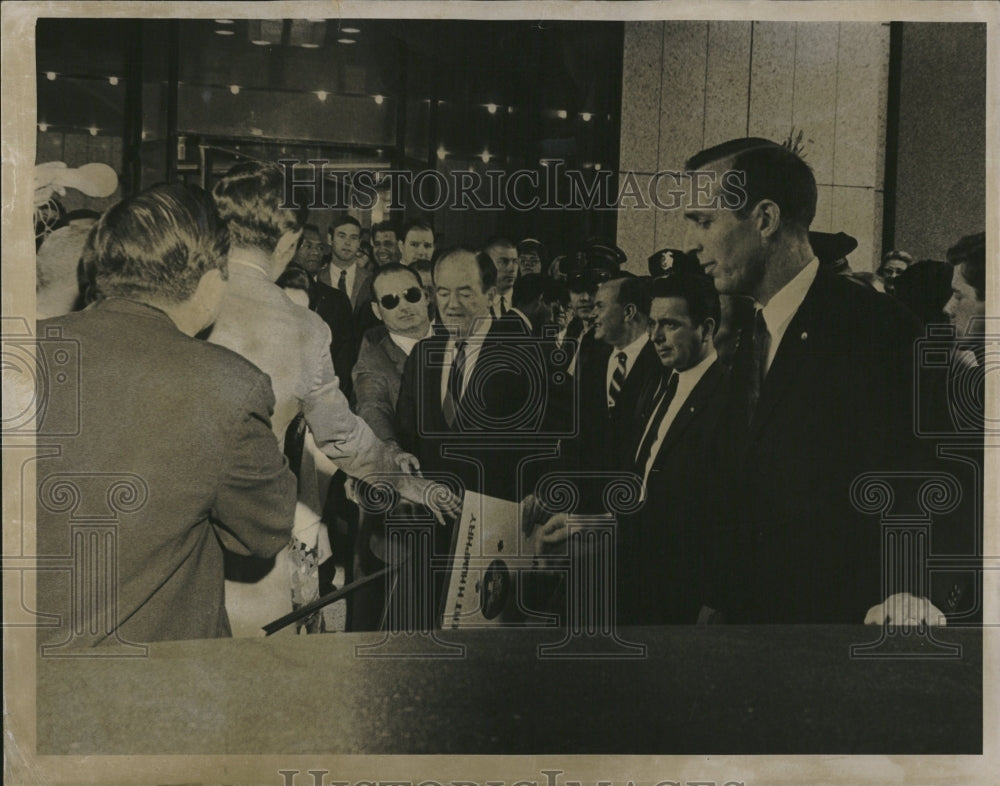 1968 Press Photo Visit Humohrey Hubert Denver - Historic Images