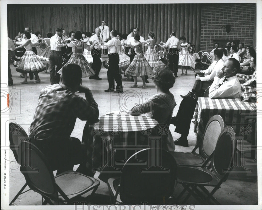 1961 Press Photo Crowds Square Dancing Onlookers - RRV18785- Historic Images