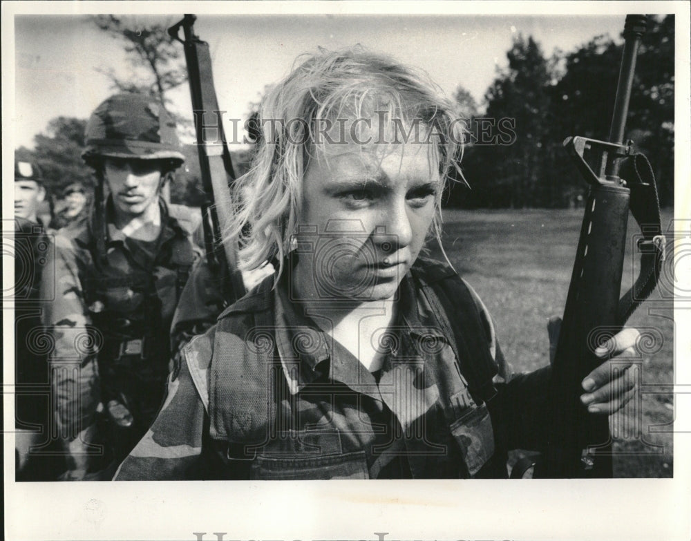 1985 Press Photo Flory Fleck Fort Sheridan Total Spirit - Historic Images