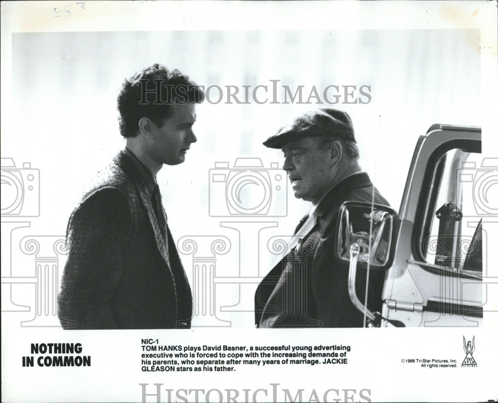 1996 Actors Tom Hanks And Jackie Gleason - Historic Images