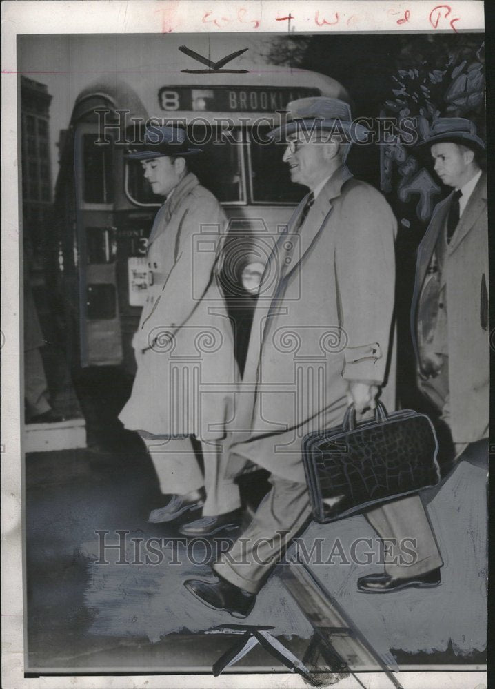 1948 Pres. Harry Truman walking to White H. - Historic Images