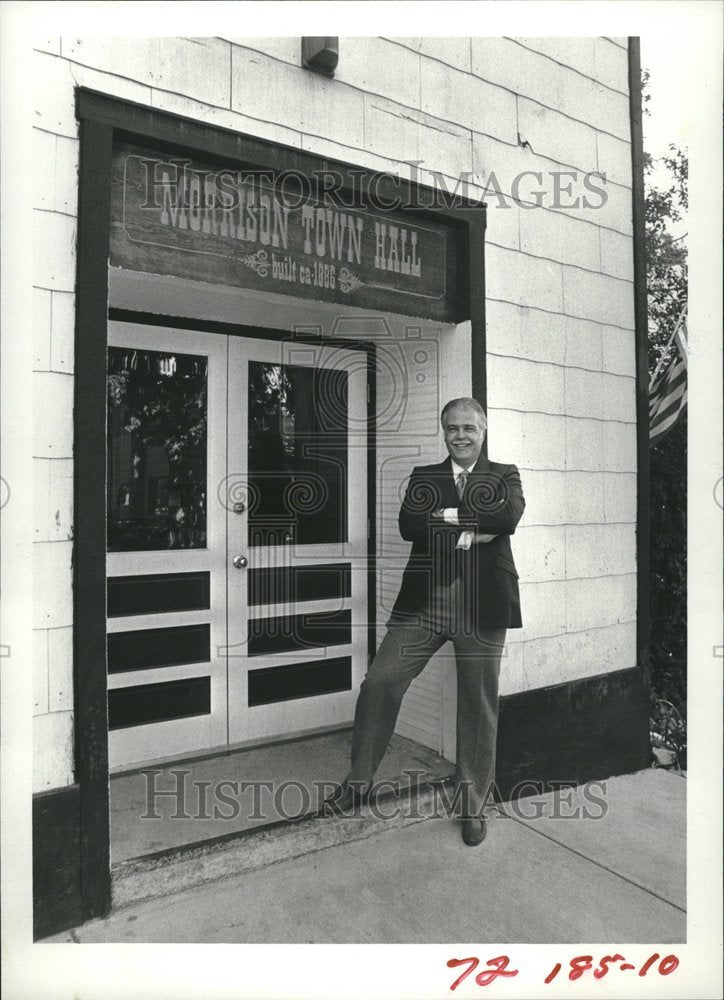 1984, Opera Director Walt Lonis Denver Hall - RRV20427 - Historic Images