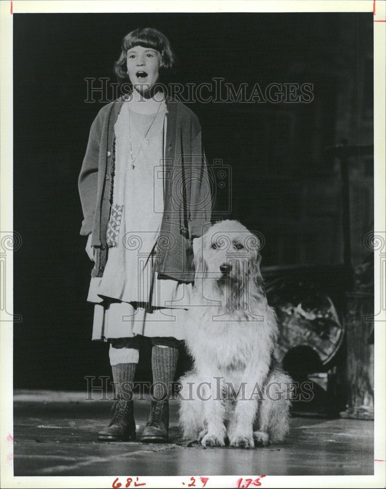 1984 Child Actress Lisa Lynne Performing - Historic Images