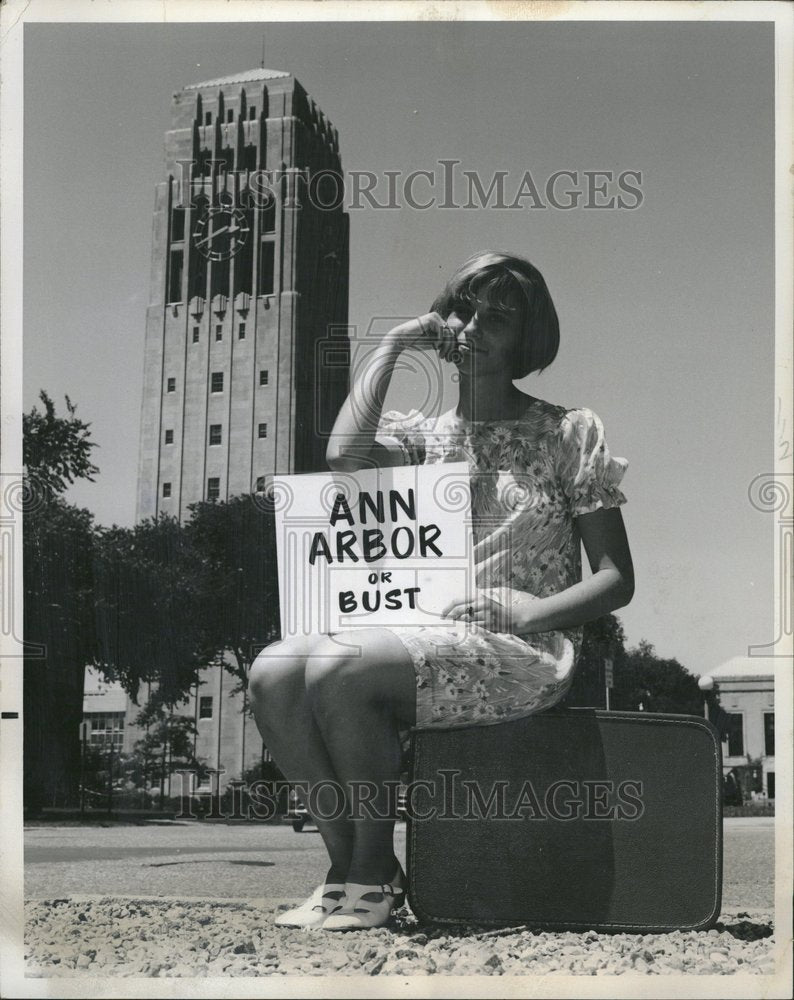 1968, Deborah Kuhn - RRV20759 - Historic Images