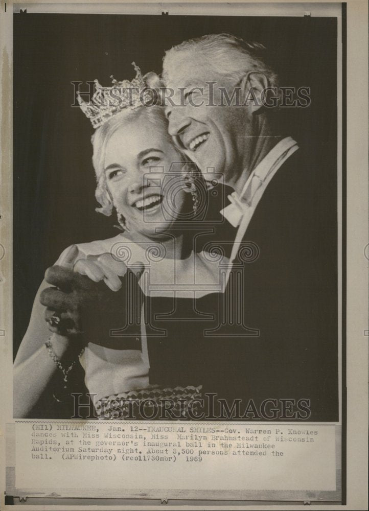 1959 Press Photo Inaugural Smiles Gov Warren Knowles - Historic Images