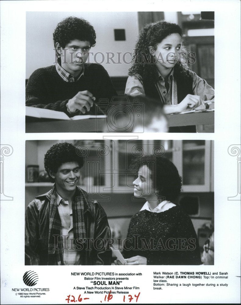1986 Press Photo Watson Walker Criminal Law Class Laugh - RRV20941 - Historic Images
