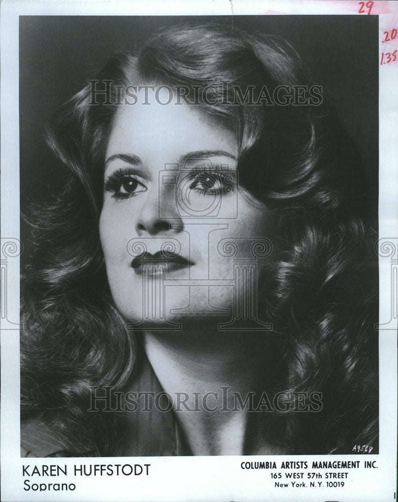 1983 La Traviata Soprano Karen Huffstodt - Historic Images