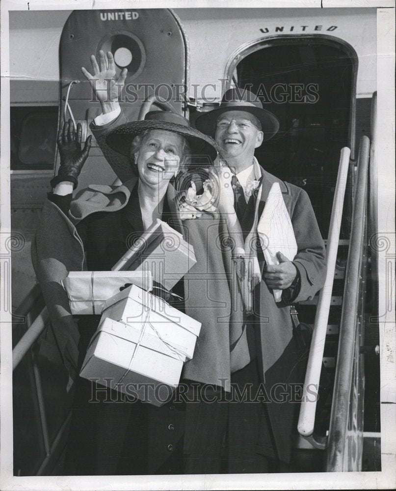 1950 Press Photo Mr Mrs Harry Huffman Hawaiian islands - Historic Images