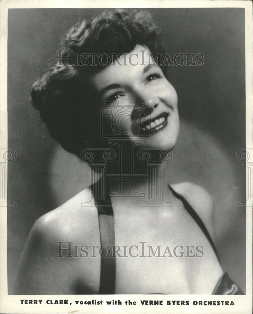 Press Photo Terry Clark Vocalist Verne Byres Orchestra - RRV21299 - Historic Images