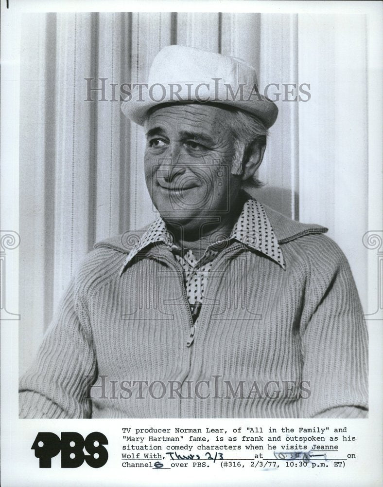 1977 Press Photo TV Producer Lear Family Marry Hartman - RRV21381 - Historic Images