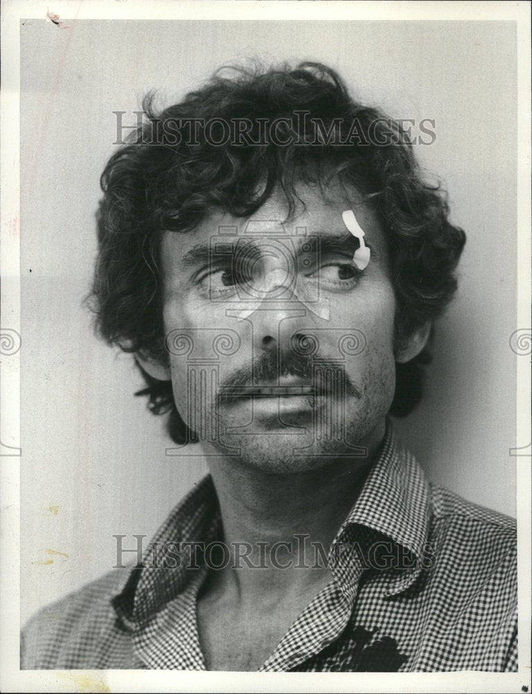 1981 Press Photo David Birney Actor High Midnight - Historic Images