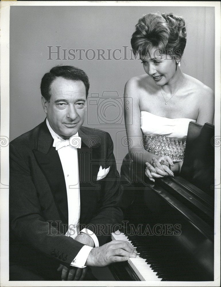 1960 Press Photo Victor Borge Musician Comedian - Historic Images