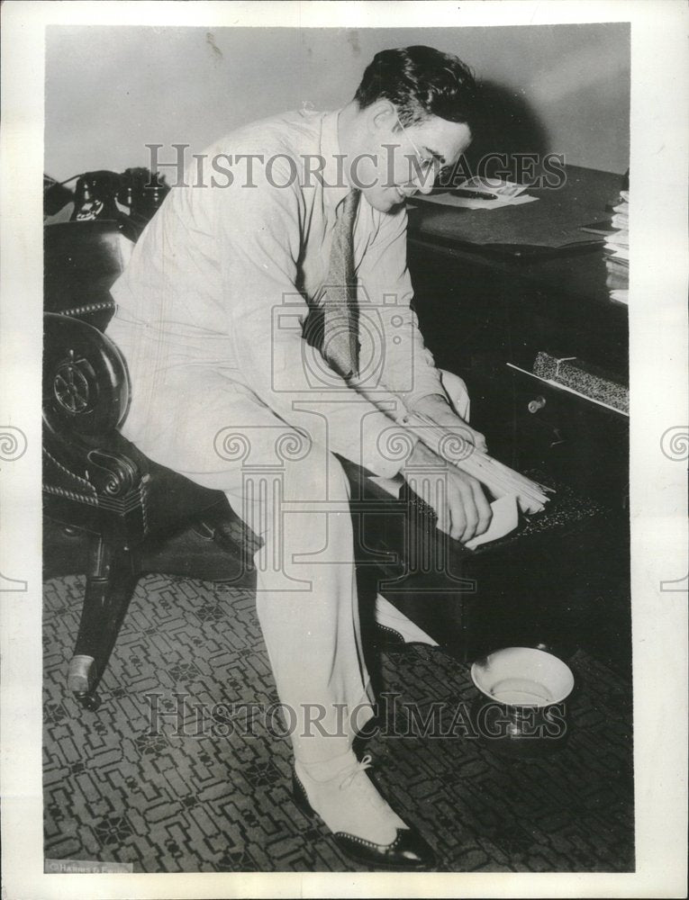 Press Photo Rush Holt Washington DC Rushing Congress - RRV22261 - Historic Images
