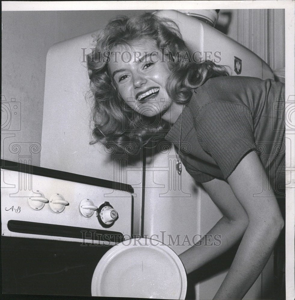 1958 Press Photo Sharon Forsmoe Miss Brooklyn Miss - Historic Images