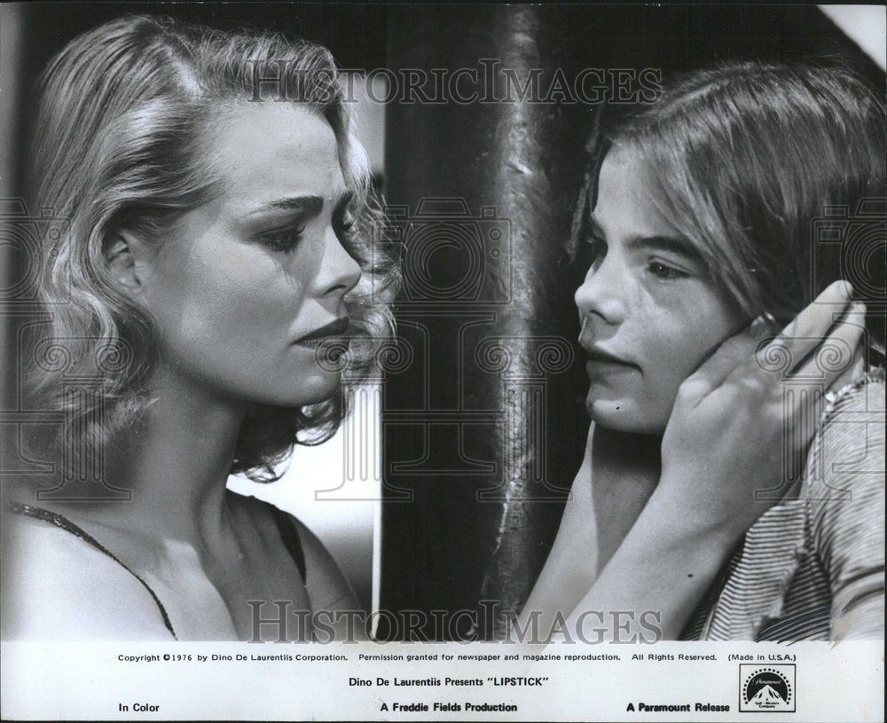 1976 Press Photo Mariel Hemingway Lipstick Actress - Historic Images