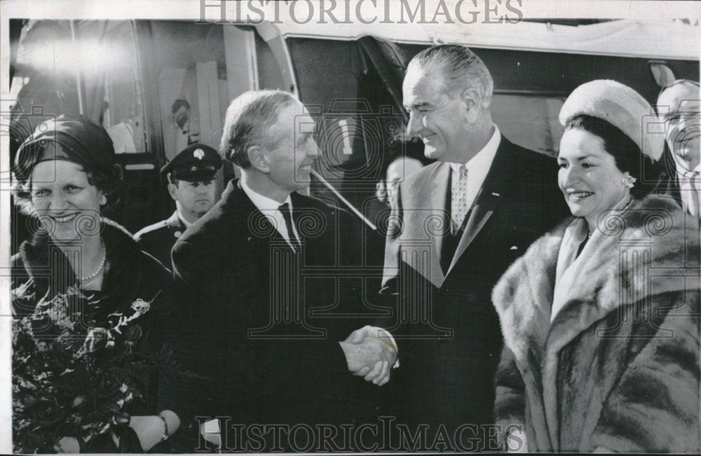 1964, Sir Alec Douglas Home British Minister - RRV23753 - Historic Images