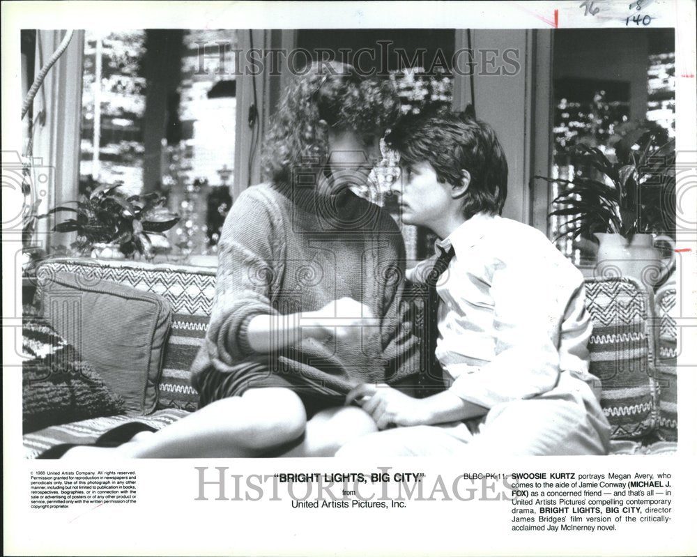 1988 Press Photo Swoosie Kurtz Michael J. Fox Actor - Historic Images