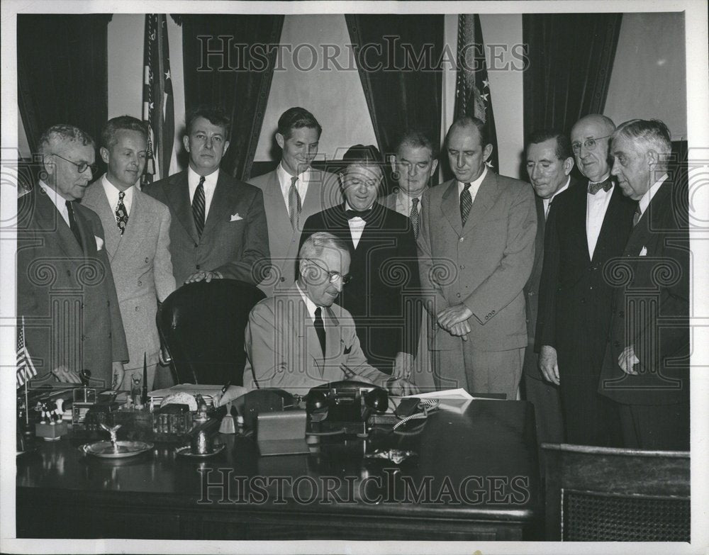 1946 Press Photo Harry S Truman Pres United States - RRV25173 - Historic Images