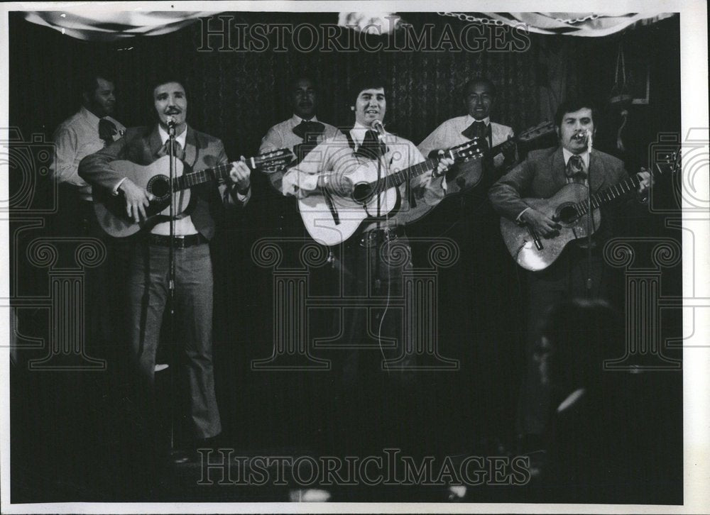 1976 Press Photo Salvator Huerta Singer - RRV25471 - Historic Images