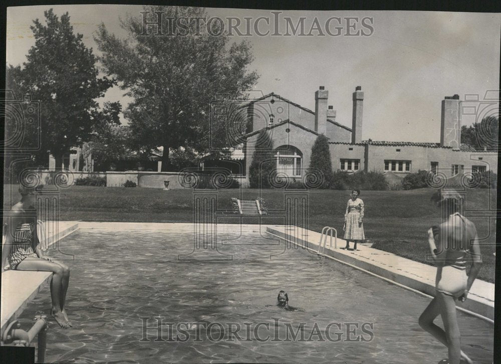 1953 Press Photo Charles Hughes Estate Home - Historic Images
