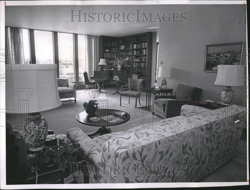 1961 Press Photo Thomas Knowles Interior Living Room - Historic Images