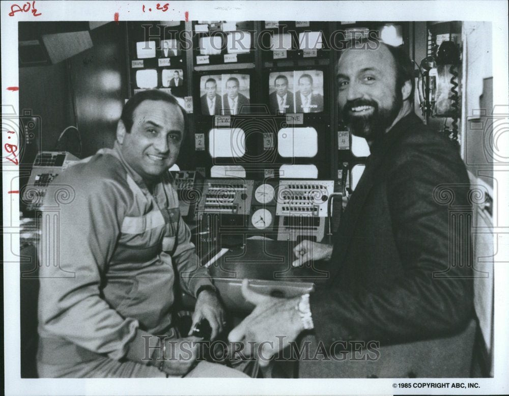 1985 Press Photo Bob Goodrich Football Sportscaster - RRV25777 - Historic Images