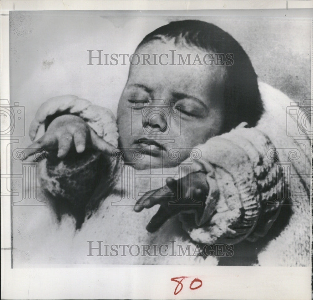 1954 Press Photo Isabelle Goldsmith Baby Custody Battle - RRV26059 - Historic Images