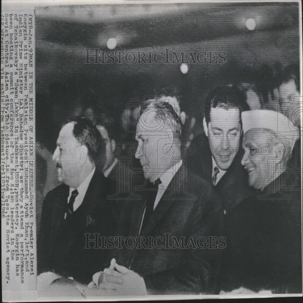 1966 Press Photo Soviet Premier Alexei Kosygin India - RRV27309 - Historic Images