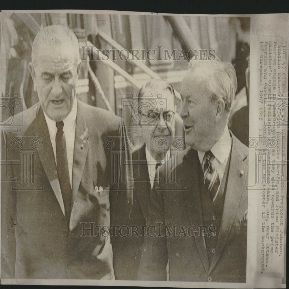 1967 Pres. Johnson Gathers With Politicians - Historic Images